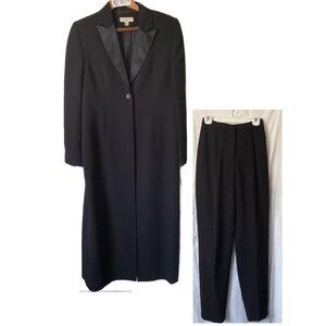 NWT Amanda Smith fully-lined knee length black pant suit with satin collar